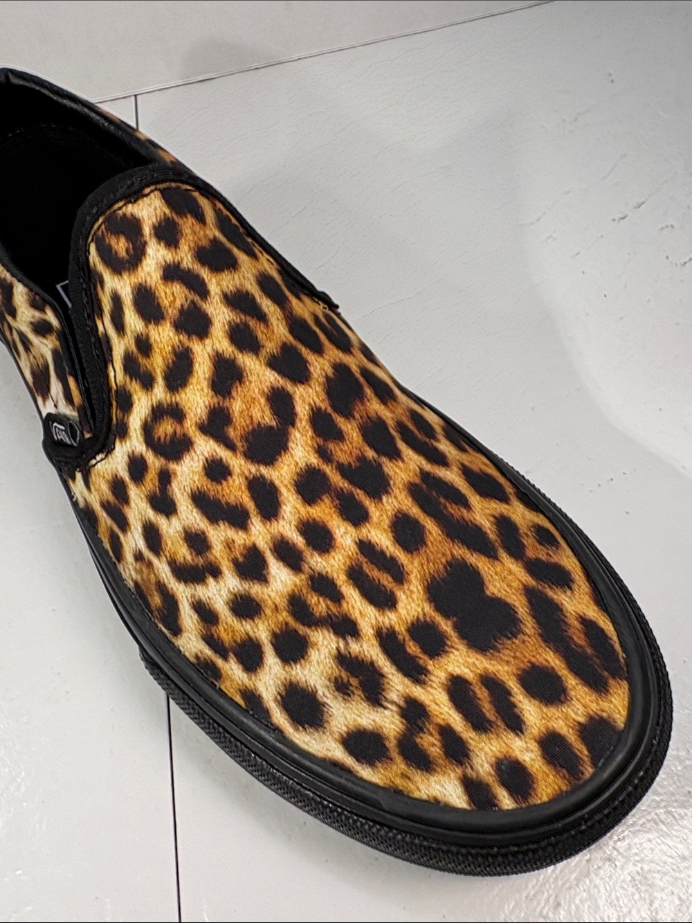 NWT Vans Classic Slip-Ons in Wild Leopard Print Women’s 8 - Picture 6 of 10